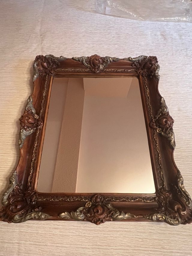 Espejo antiguo madera tallada