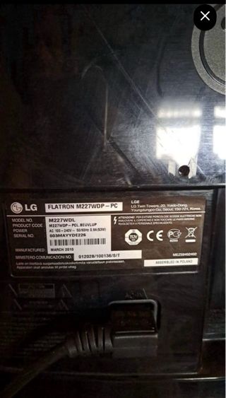 TV LG 22" - Roja y Negra