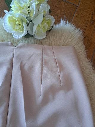 Pantalón recto beige cintura alta