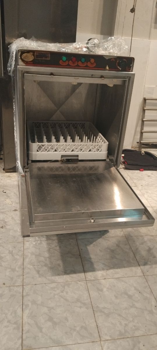 Lavavajillas industrial