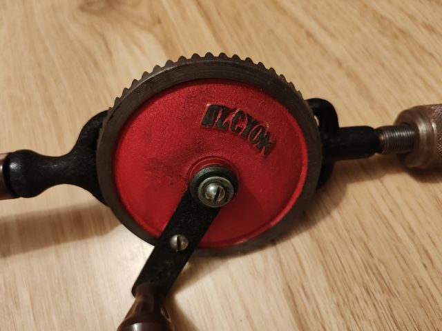 Trapano da carpentiere 
Manuale Alcyon