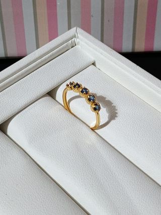 Anillo de Plata con Zafiros