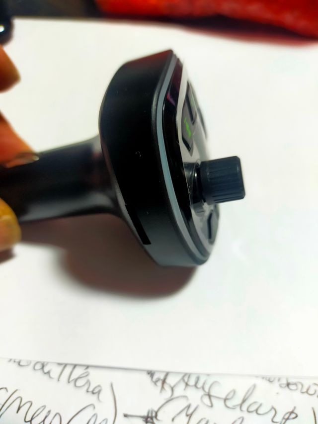 Cargador USB mechero FM Y llamadas,etc.NUEVOS