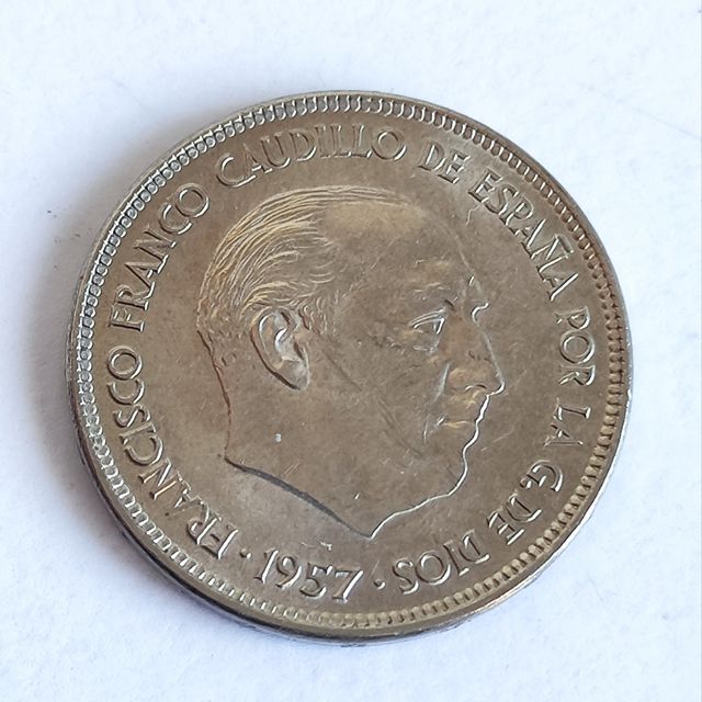 F41 Moneda 25 pesetas Franco 1957-75 SC
