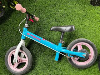 Bici decathlon btwin sin pedales 