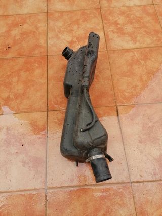 Depósito auxiliar de R5 GT Turbo.