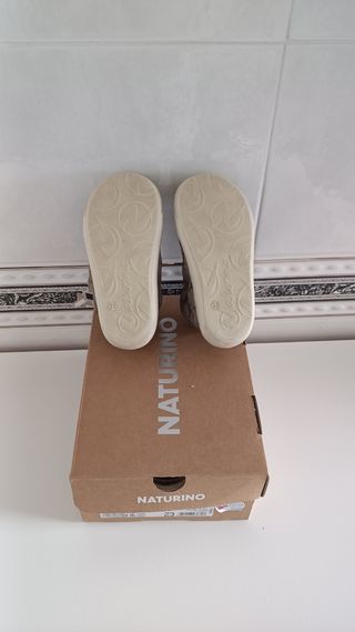 Scarpe Naturino bimba n 23