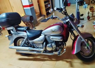 Moto tipo Custom, modelo Hyosung Aquila 250