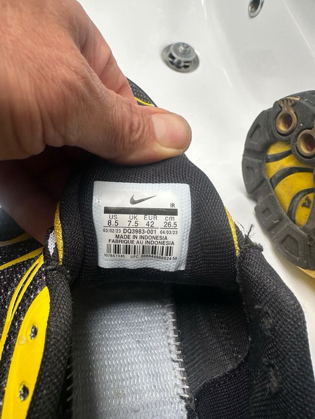 Nike Air Max Plus - Scarpe gialle e nere