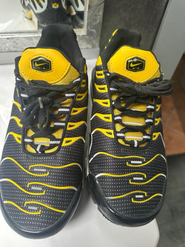 Nike Air Max Plus - Scarpe gialle e nere