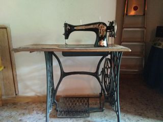 Máquina coser antigua Singer