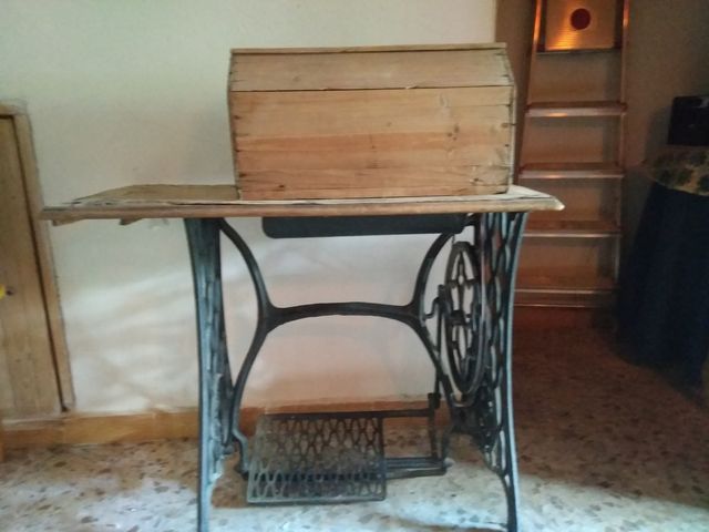 Máquina coser antigua Singer