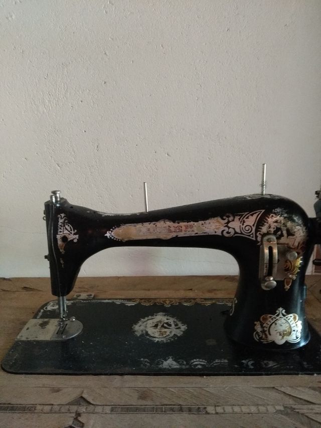 Máquina coser antigua Singer