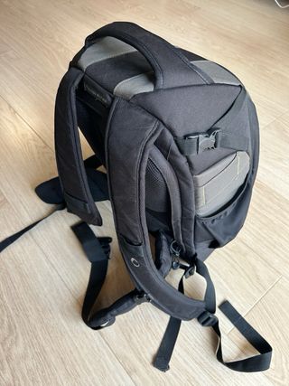 Nikon D5000 con 3 objetivos, mochila y Accesorios