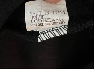 Abrigo lana negro bordado flores