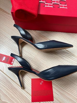 salón / sandalia Carolina Herrera.T38. piel azul