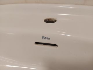 2 lavabos marca Roca con pedestal blanco