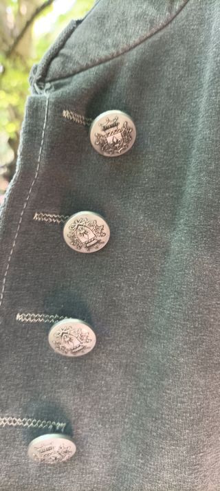 Giacchina stile militare donna 