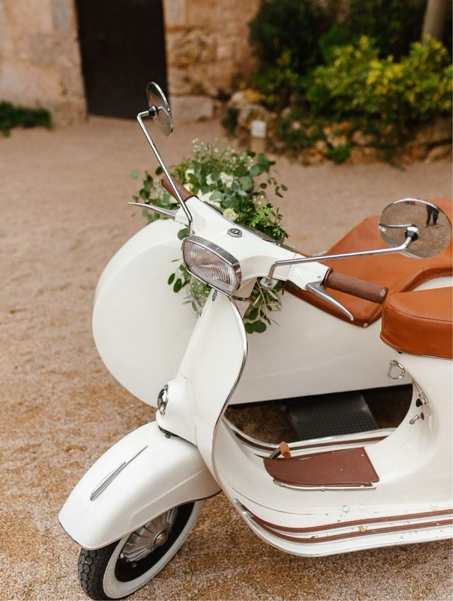 Alquiler Vespa Sidecar para eventos especiales