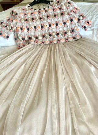 Vestido ideal para un momento especial.