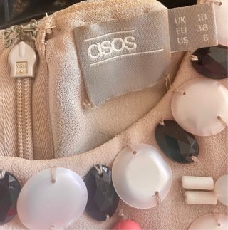 Vestido ideal para un momento especial.