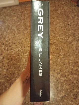 GREY («Cincuenta sombras» contada por Christian...