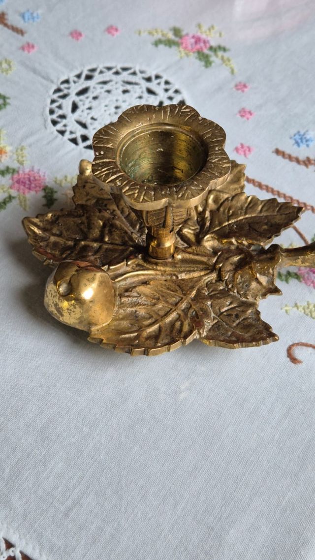 Portavelas de bronce