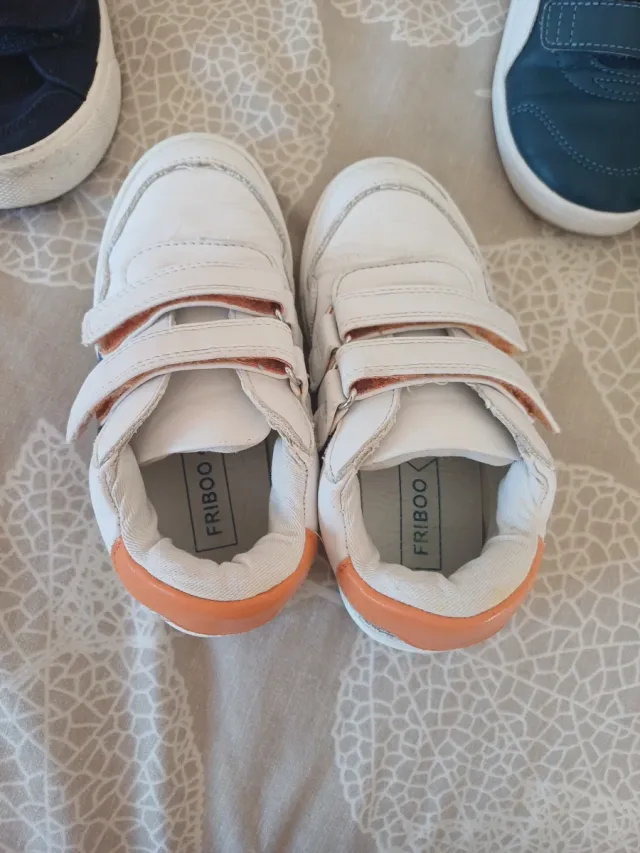 Zapatillas Puma,frigoríficoy nex.