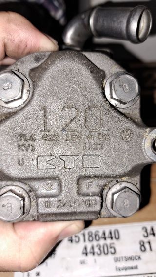 Bomba dirección asistida VW Touareg V6 TDI