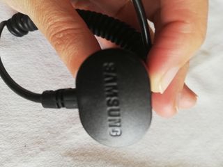 Cargador de móvil para mechero coche