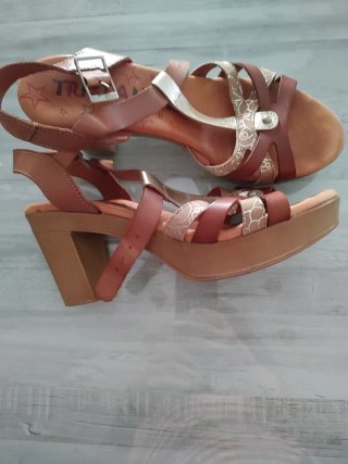 Sandalias