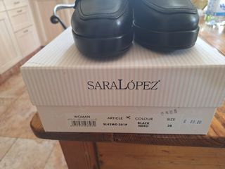 Mocassini neri tacco alto Sara López Vera pelle