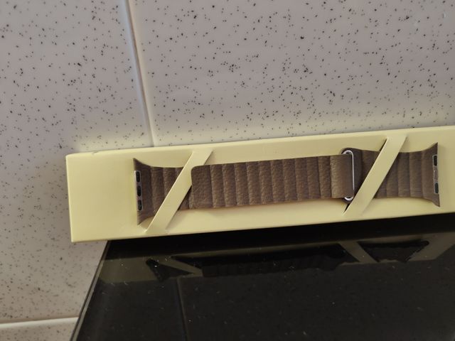  Apple Watch 42mm Castanho