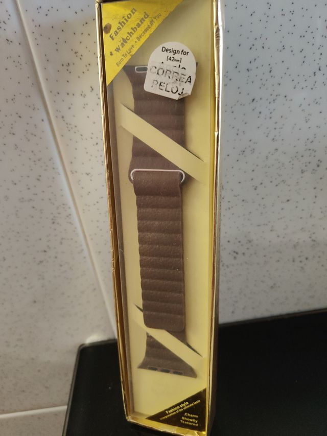  Apple Watch 42mm Castanho