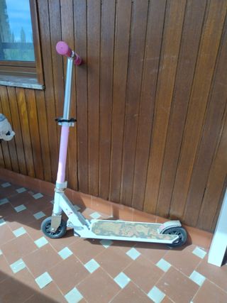 Patinete Infantil Plegable. Roller