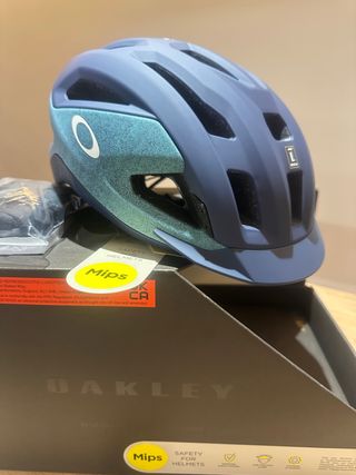 CASCO BICI  Oakley nuevo