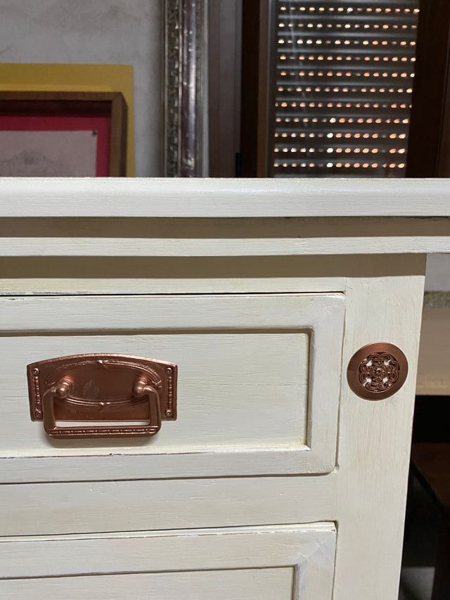 Cómoda blanco a la tiza 