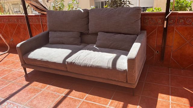 Sofa gris estilo moderno. Desenfundable y lavable 