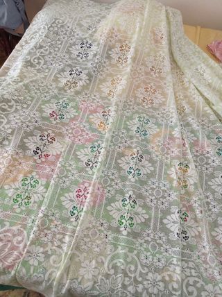 Copriletto bassetti in pizzo verde e bianco