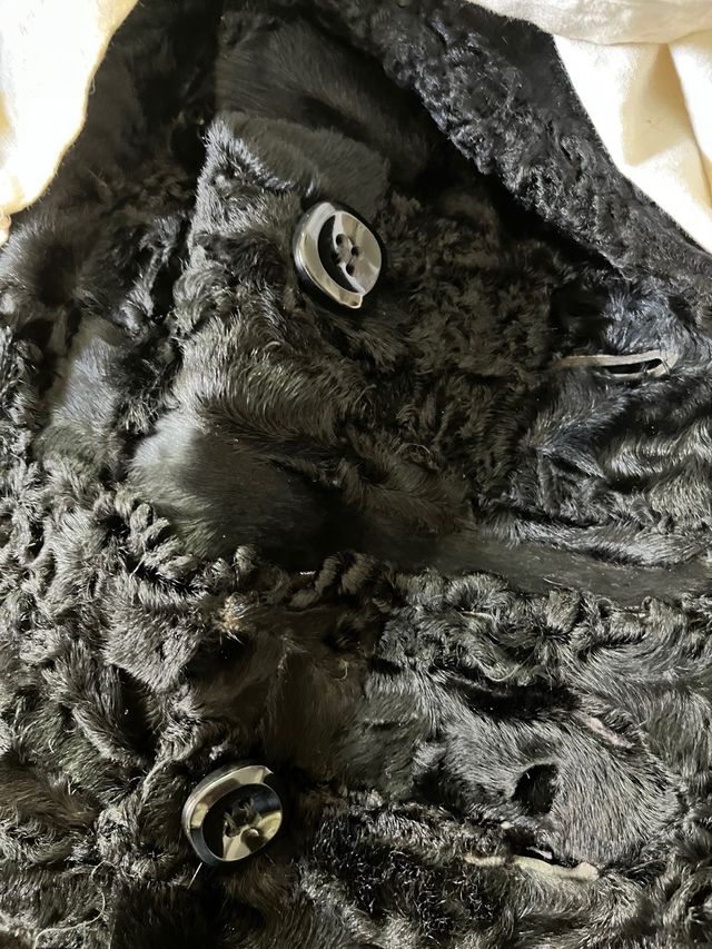 Abrigo de astracán auténtico