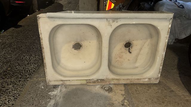 Pica doble antigua de marmol