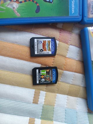 PS Vita (PlayStation Vita) negra + juegos