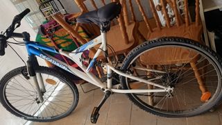 Bicicleta montaña Decathlon Rockrider.