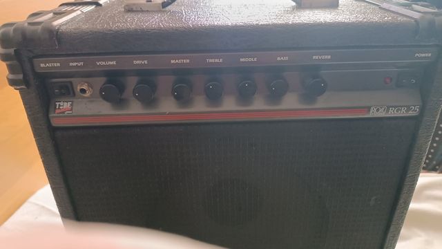 Amplificador guitarra Ross RGR 25