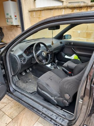 Volkswagen Golf 2002