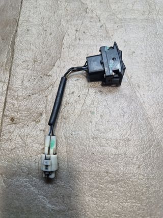 Interruptor Asiento Calefactable Suzuki Burgman 65