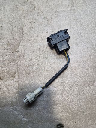 Interruptor Asiento Calefactable Suzuki Burgman 65