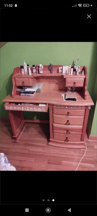 Dormitorio de pino juvenil. No se hacen envíos.