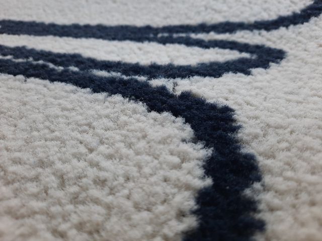 Alfombra Ikea blanco-negra