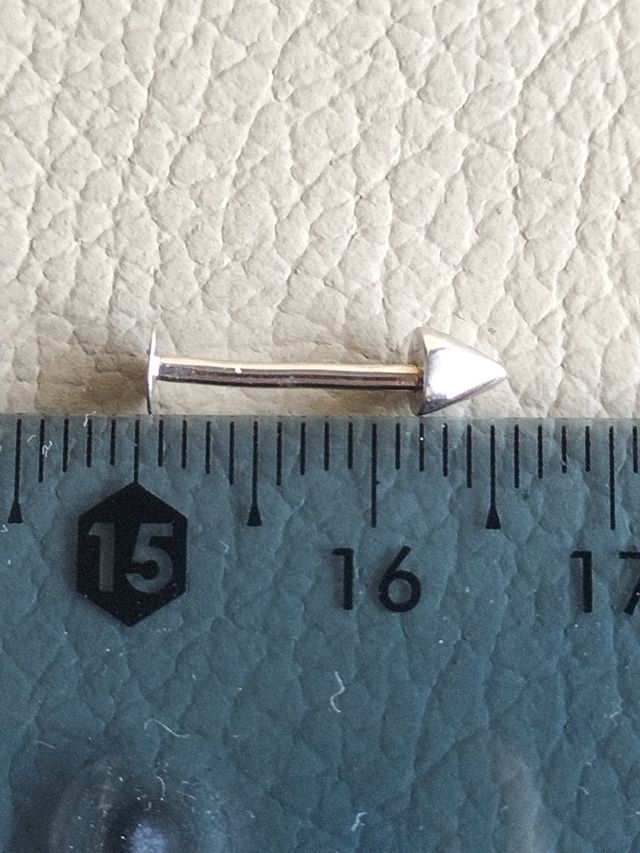 Piercing oro blanco unisex nuevo.